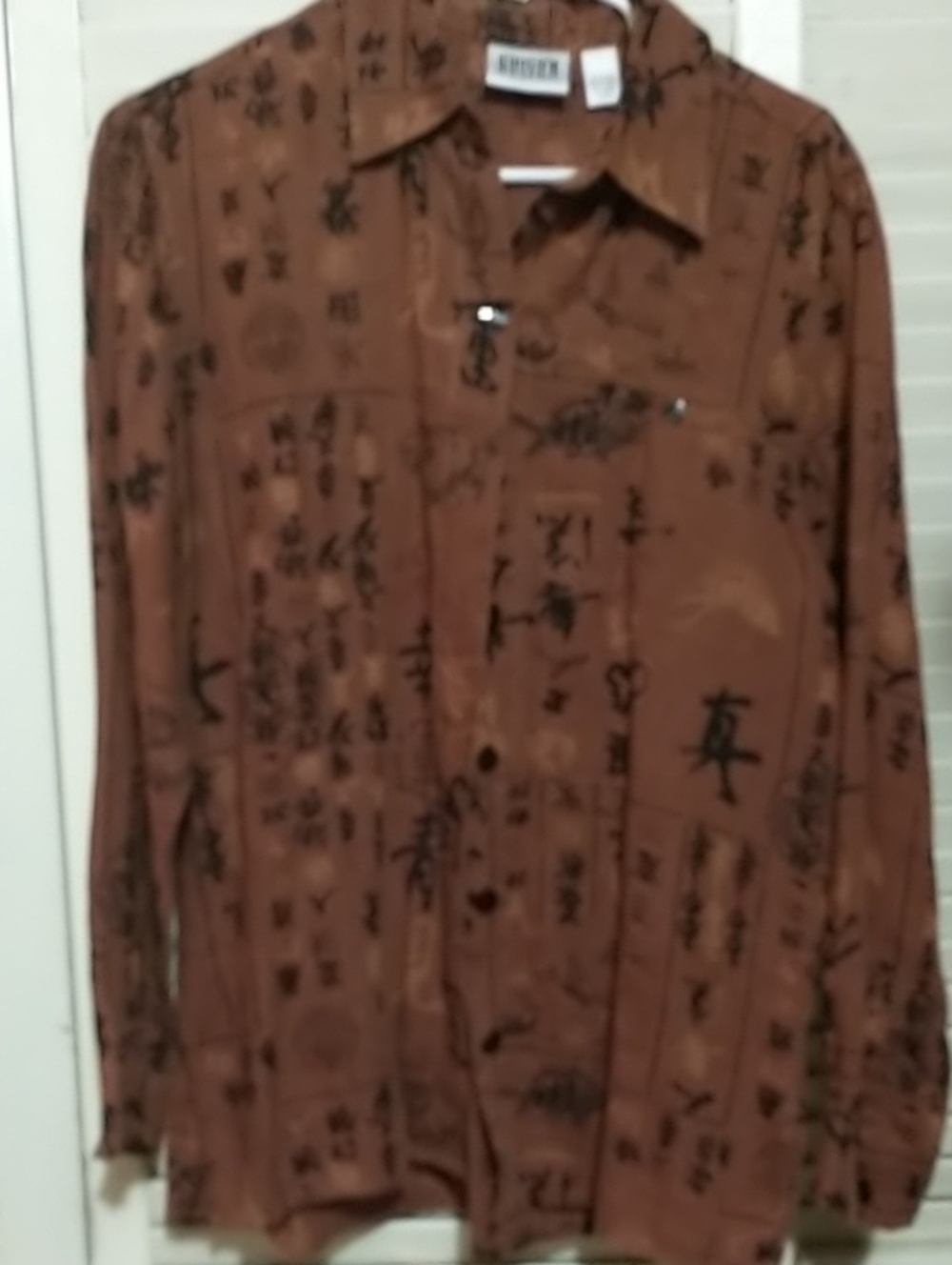Chico long sleeve brown linen top black Asian letters sz 0 XS